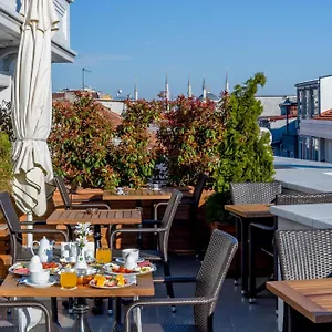 bizim-hotel.istanbul-turkeyhotels.com/